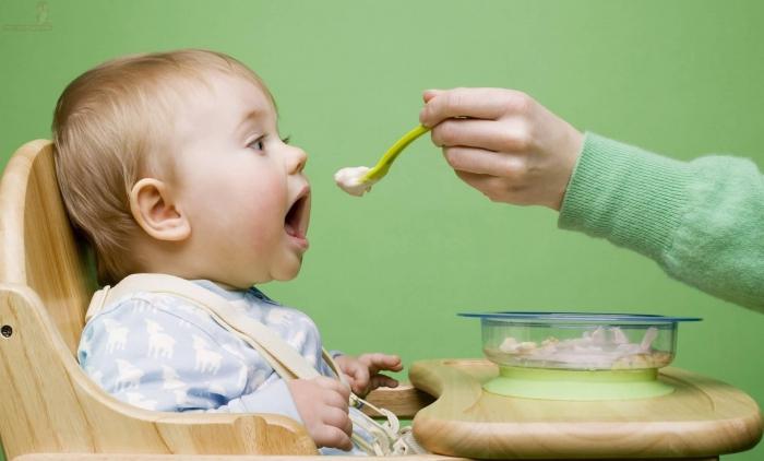 Kolik měsíců můžete krmit dítě? Rady pro pediatry