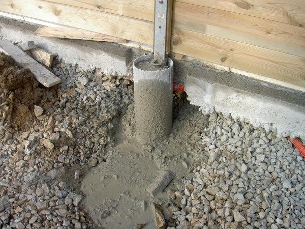 Vyrábíme beton pro plotové sloupky