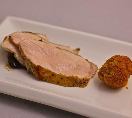 Aromatické a jemné vařené vepřové maso v multi-značkové "Redmond"