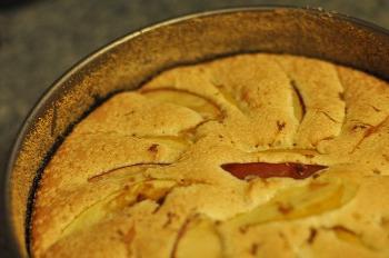 Jak pečeme šarlatu - lahodný a rychlý jablečný koláč