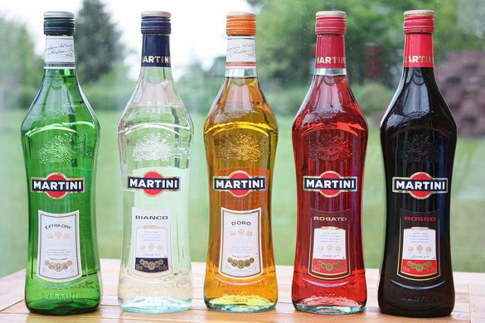 Martini (vermut): recenze a tipy, jak nekupovat falešný. Jaký je rozdíl mezi vermutou a martini?