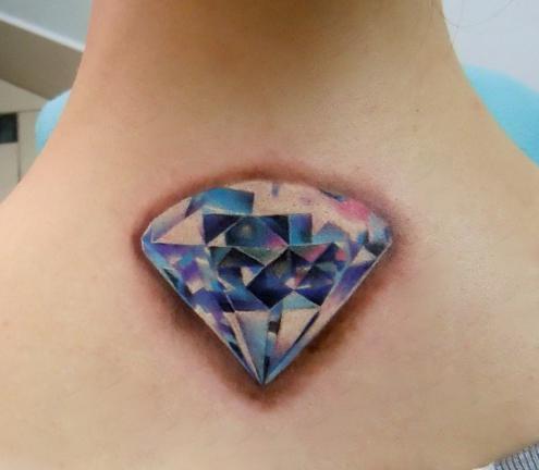 Co znamená tetování "Diamond"?