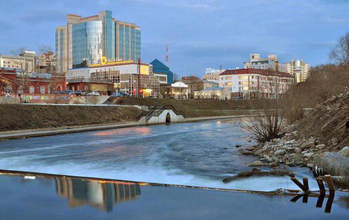 Město Jekaterinburg, řeka Iset - popis, foto
