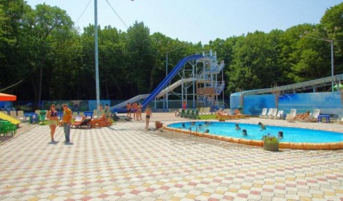 Aquapark "Aquarius", Stavropol: nejlepší odpočinek od marnosti, moře radosti a potěšení